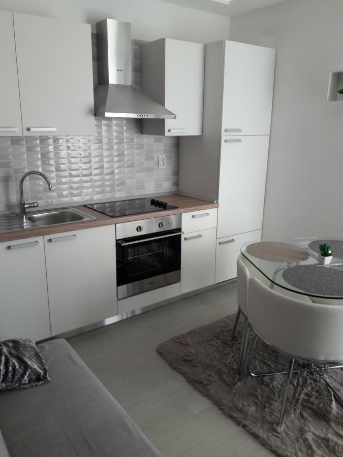 New Apartment Dany With Parking For Two 斯普利特 外观 照片