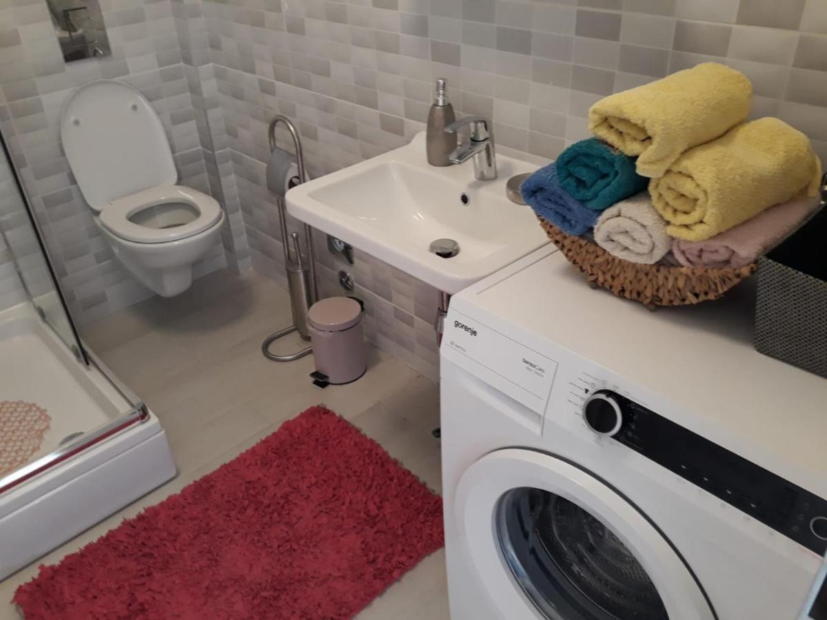 New Apartment Dany With Parking For Two 斯普利特 外观 照片