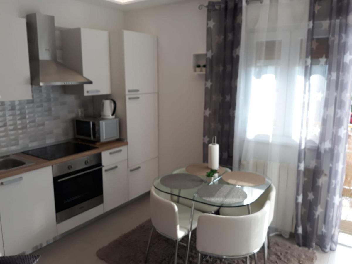 New Apartment Dany With Parking For Two 斯普利特 外观 照片
